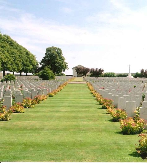 Gommecourt Wood New Cemetery 2003