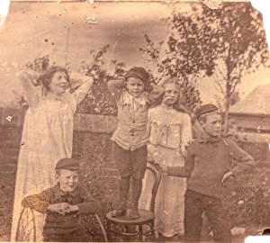 Hibbett Family c. 1908.